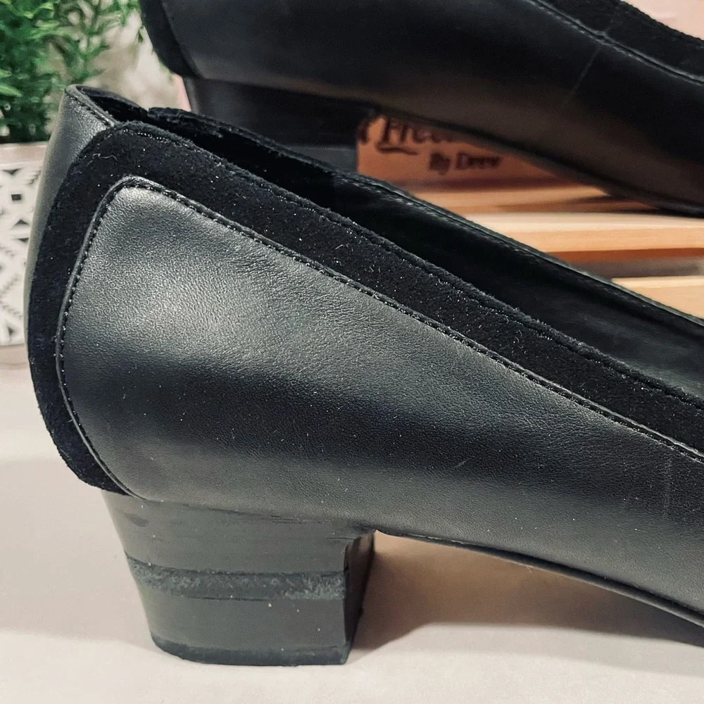 💥3/$50 Barefoot Freedom “Alicia” Black Leather Flats Slip-On Design | Square Toe